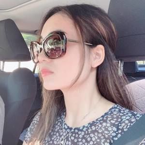 Meet your Posher, Vy